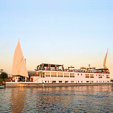 S/B Nile Majestic Dahabiya